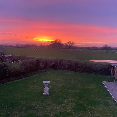 Hillvine Hotel Hartpury ภายนอก รูปภาพ