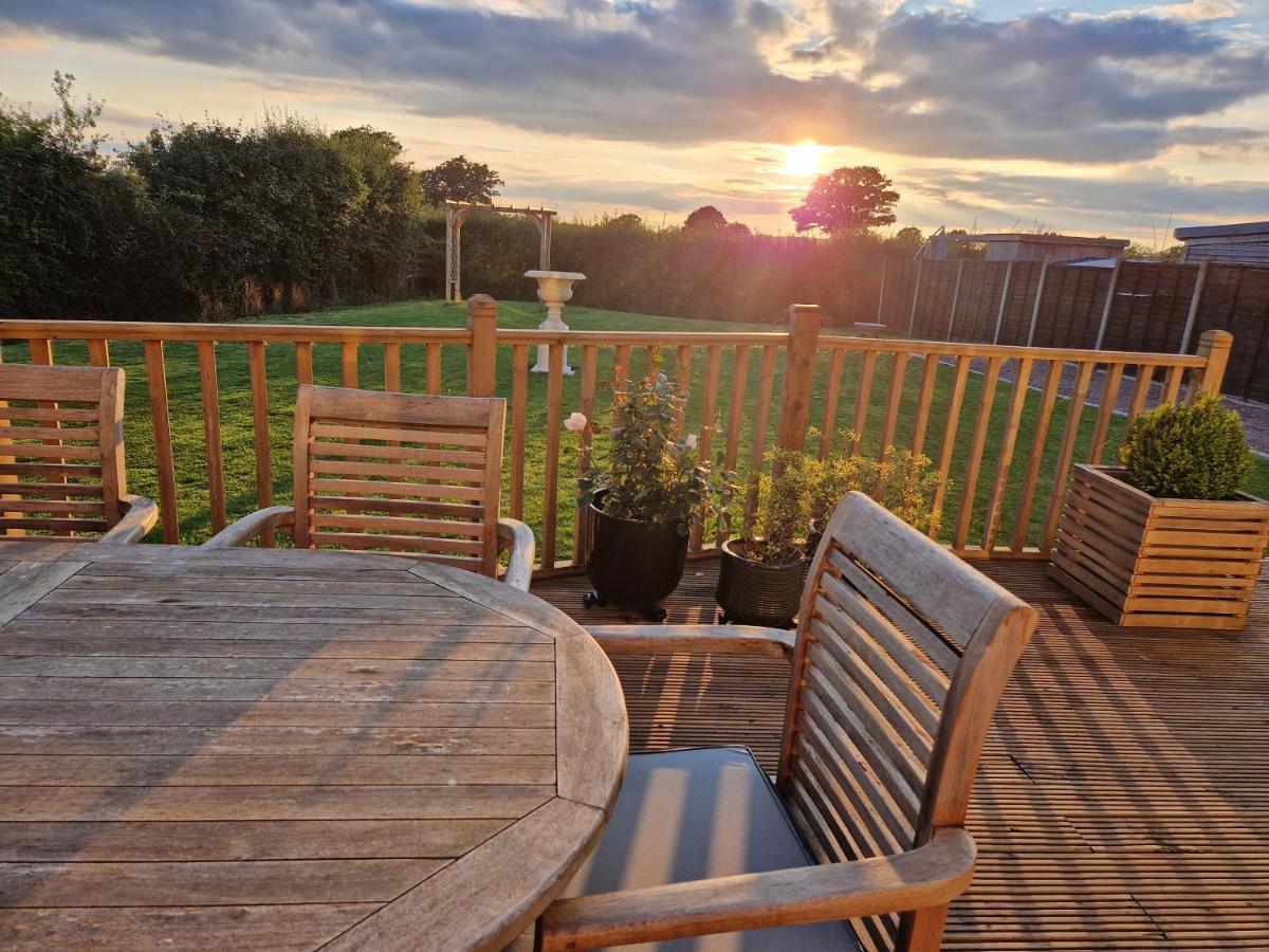 Hillvine Hotel Hartpury ภายนอก รูปภาพ